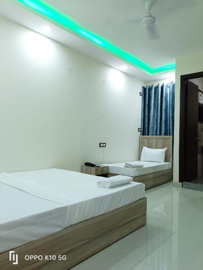 Travel Inn At Delhi Airport Neu-Delhi Exterior foto