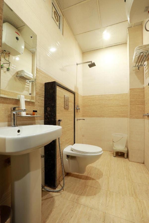 Travel Inn At Delhi Airport Neu-Delhi Exterior foto
