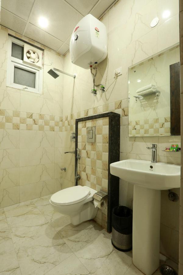 Travel Inn At Delhi Airport Neu-Delhi Exterior foto