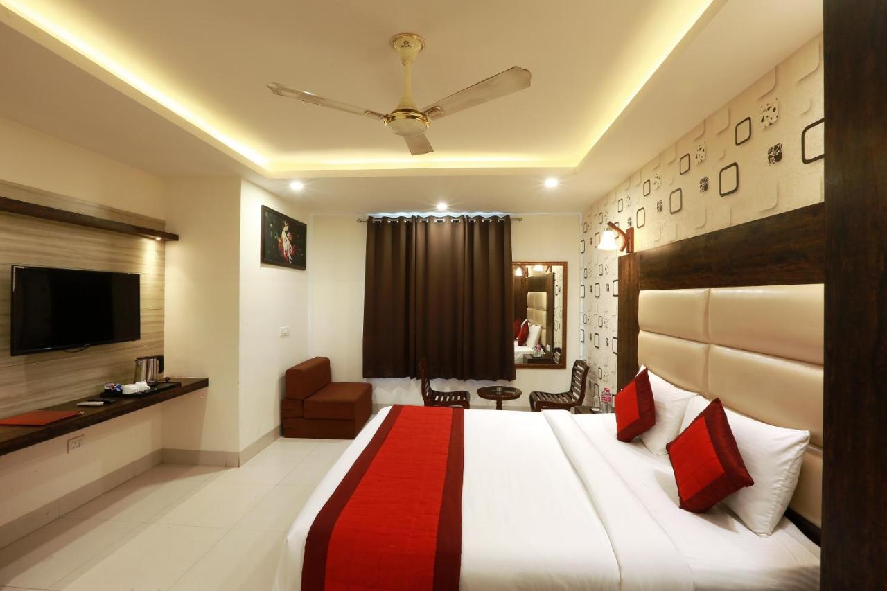Travel Inn At Delhi Airport Neu-Delhi Exterior foto
